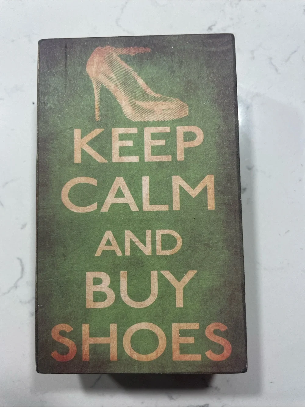 Women Shoes Box Art - Green 